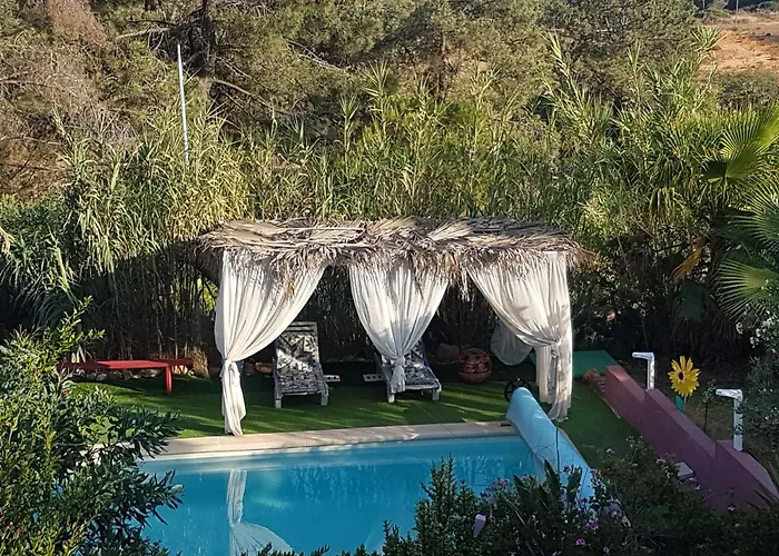 Romance Valdareina, Piscine Chauffee, Benagil-carvoeiro 아파트 카르보에이루